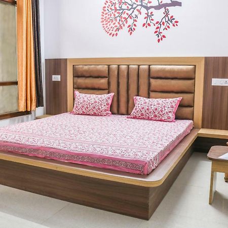 Sai Alok Homestay Shimla Exterior foto